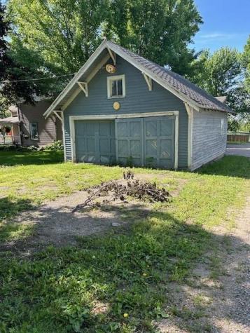 304 Broadway Street S Alden MN 56009