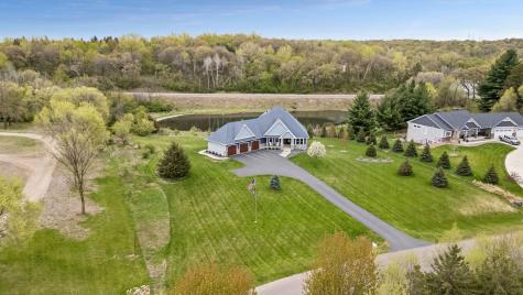 9408 Aladin Trail Inver Grove Heights MN 55077