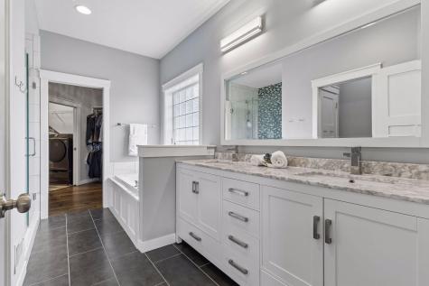9408 Aladin Trail Inver Grove Heights MN 55077