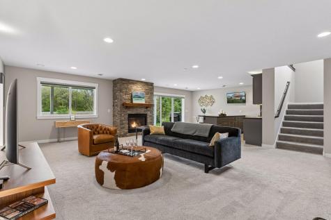 9408 Aladin Trail Inver Grove Heights MN 55077