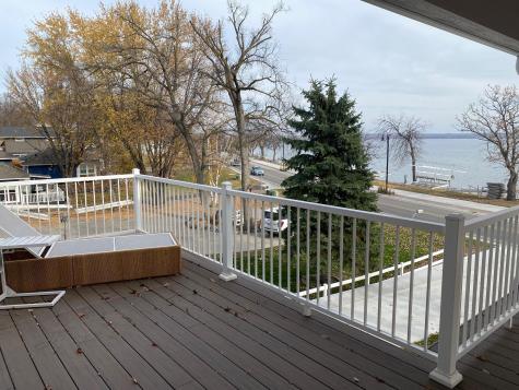 1084 W Lake Drive Detroit Lakes MN 56501