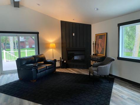 1084 W Lake Drive Detroit Lakes MN 56501