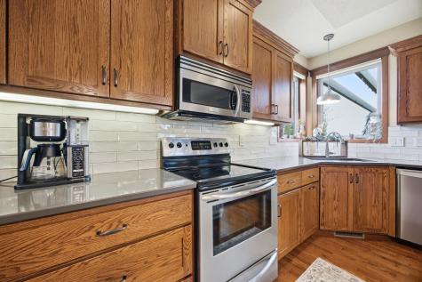 1210 6th Avenue NE Dilworth MN 56529
