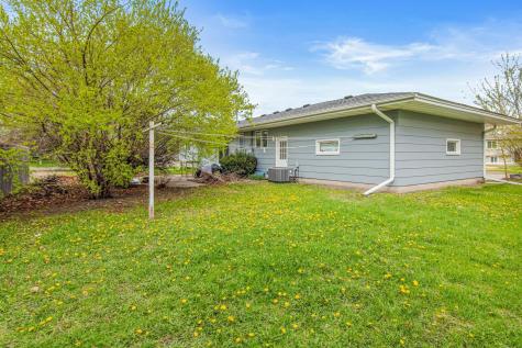 8033 Georgia Avenue N Brooklyn Park MN 55445