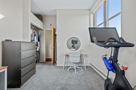 215 7th Street NE Minneapolis MN 55413