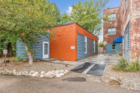 215 7th Street NE Minneapolis MN 55413