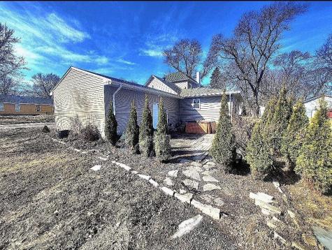 110 Mill Street W Winthrop MN 55396