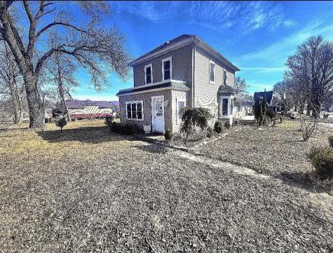 110 Mill Street W Winthrop MN 55396