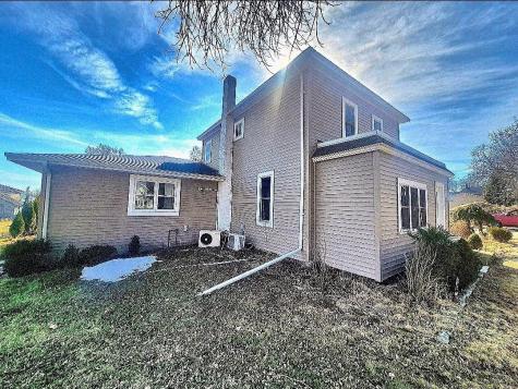 110 Mill Street W Winthrop MN 55396