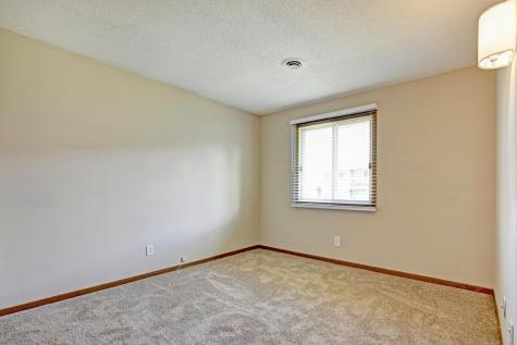 6240 Magda Drive Maple Grove MN 55369