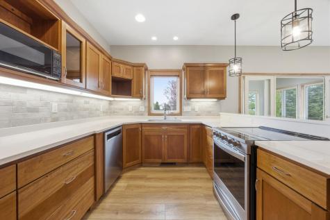 274 44th Avenue S Moorhead MN 56560