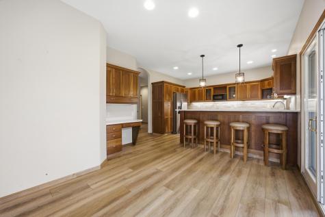 274 44th Avenue S Moorhead MN 56560