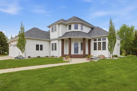 274 44th Avenue S Moorhead MN 56560