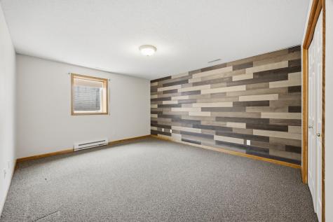 274 44th Avenue S Moorhead MN 56560
