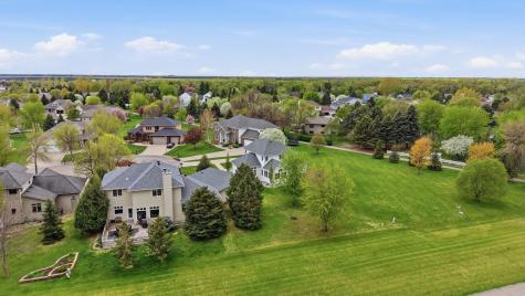 274 44th Avenue S Moorhead MN 56560