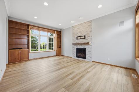 274 44th Avenue S Moorhead MN 56560