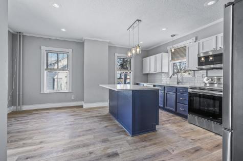 811 Watson Avenue Saint Paul MN 55102