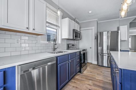 811 Watson Avenue Saint Paul MN 55102