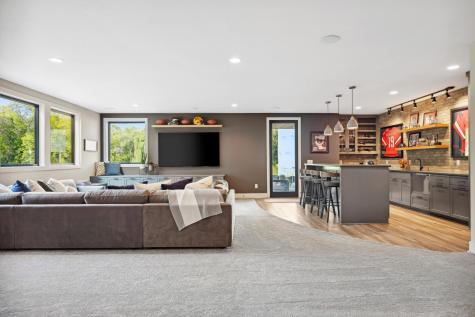 18780 Minnetonka Boulevard Deephaven MN 55391