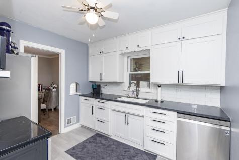 1345 11th Avenue S Fargo ND 58103
