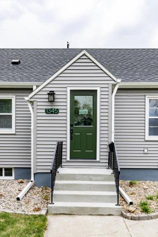 1345 11th Avenue S Fargo ND 58103