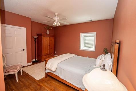 241 Cottonwood Cove Lynd MN 56157