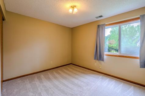 1225 Ferndale Street N Maplewood MN 55119
