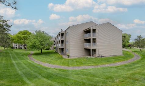 1225 Ferndale Street N Maplewood MN 55119