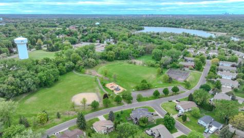1225 Ferndale Street N Maplewood MN 55119