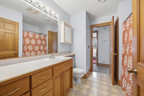 610 9th Street S Moorhead MN 56560