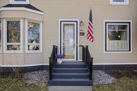 610 9th Street S Moorhead MN 56560