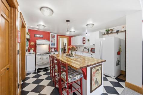 610 9th Street S Moorhead MN 56560