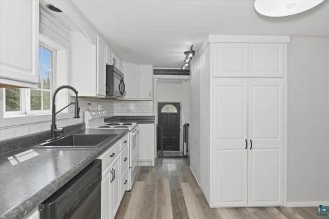 4304 E County Road B Superior WI 54880