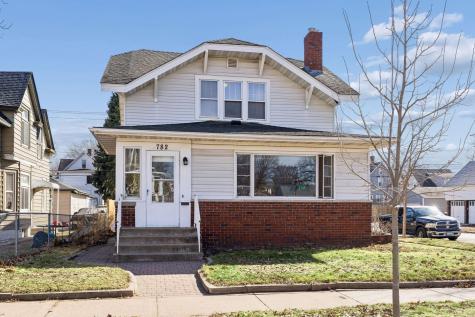 782 Rose Avenue E Saint Paul MN 55106