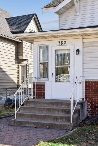 782 Rose Avenue E Saint Paul MN 55106