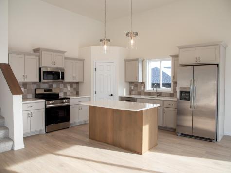 1466 66th Avenue S Fargo ND 58104