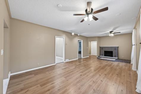 13046 Newell Avenue Lindstrom MN 55045