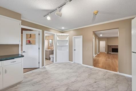 13046 Newell Avenue Lindstrom MN 55045