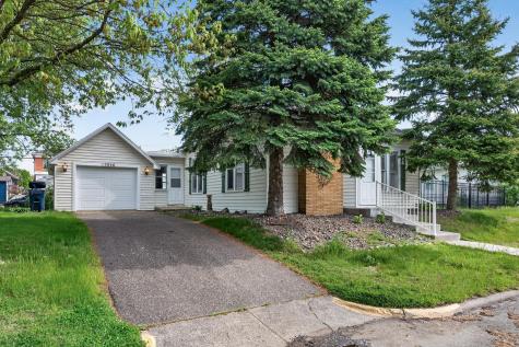 13046 Newell Avenue Lindstrom MN 55045