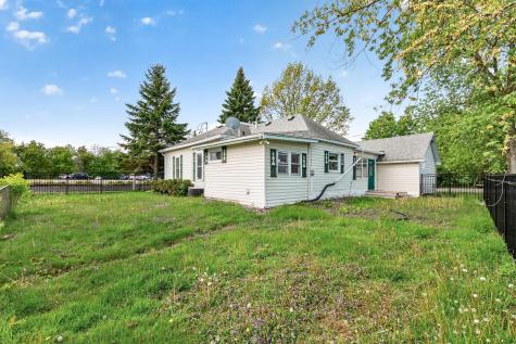 13046 Newell Avenue Lindstrom MN 55045