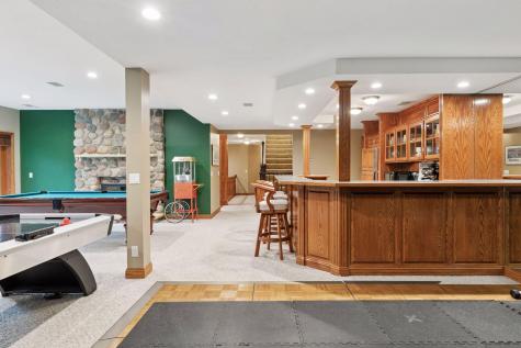 10 Apple Orchard Court Dellwood MN 55110