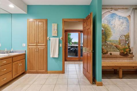 10 Apple Orchard Court Dellwood MN 55110