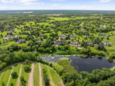 10 Apple Orchard Court Dellwood MN 55110
