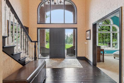 10 Apple Orchard Court Dellwood MN 55110