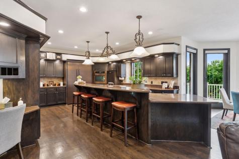 10 Apple Orchard Court Dellwood MN 55110