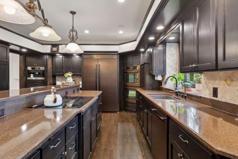 10 Apple Orchard Court Dellwood MN 55110