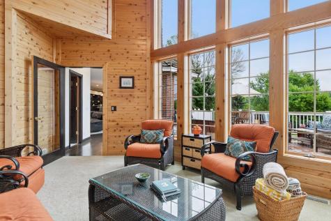 10 Apple Orchard Court Dellwood MN 55110