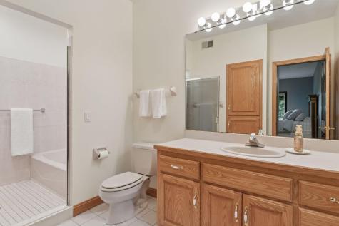 10 Apple Orchard Court Dellwood MN 55110