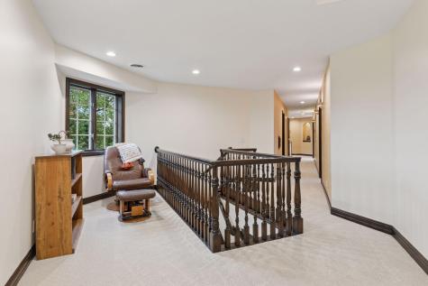 10 Apple Orchard Court Dellwood MN 55110