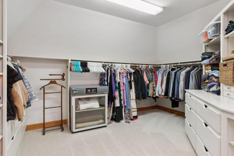 10 Apple Orchard Court Dellwood MN 55110